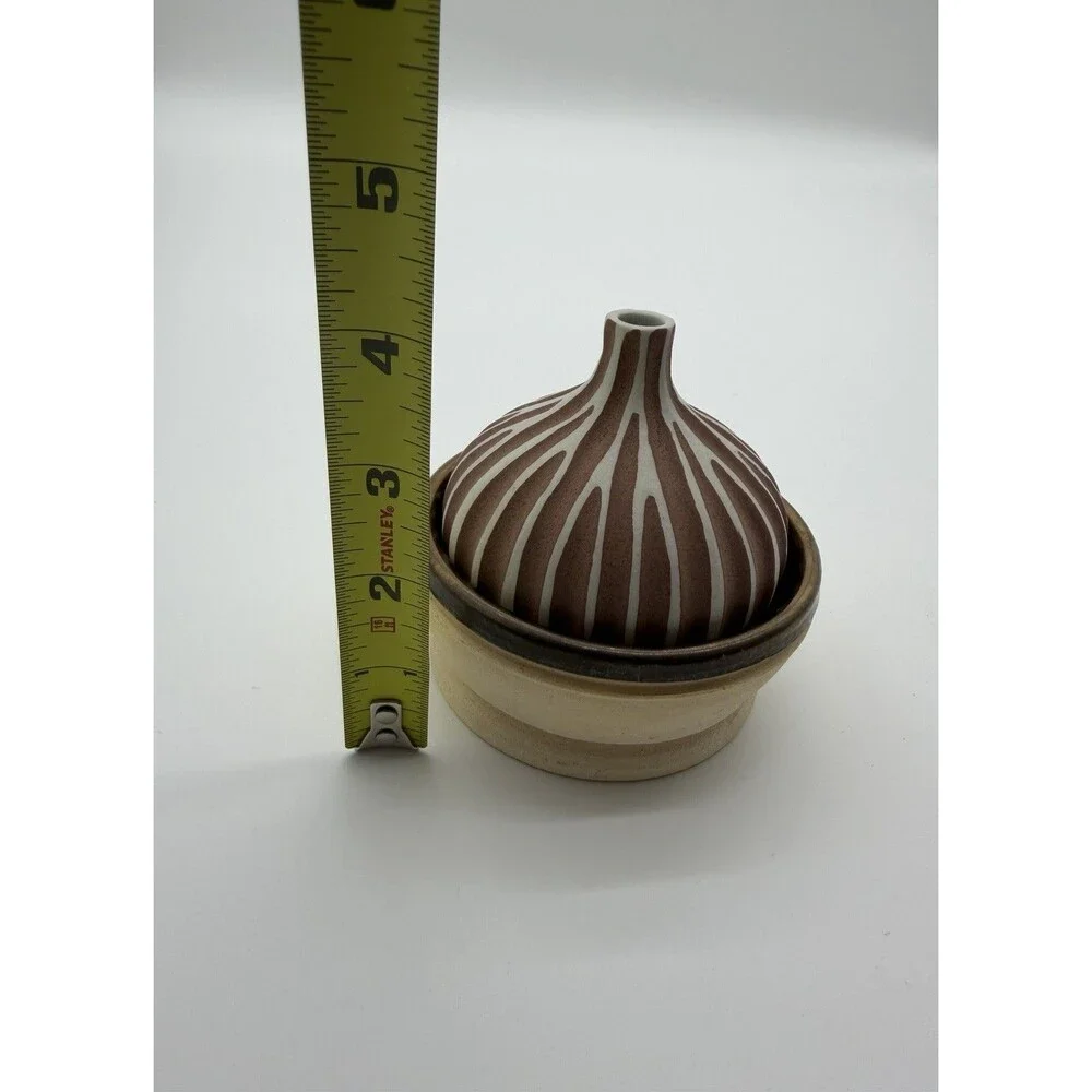 Callidora Studio lidded ceramic